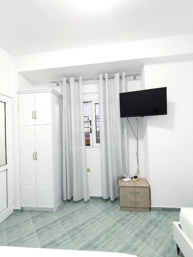 Joen Guesthouse Sarandë Buitenkant foto