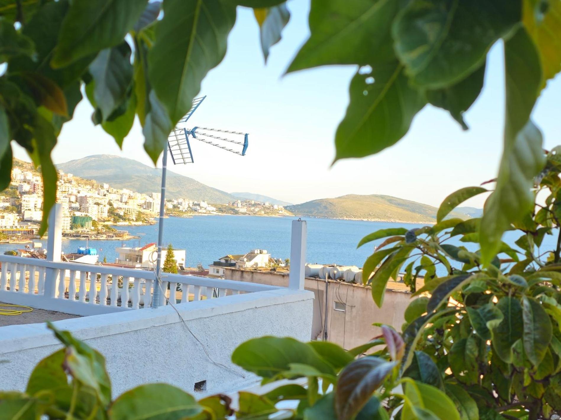 Joen Guesthouse Sarandë Buitenkant foto