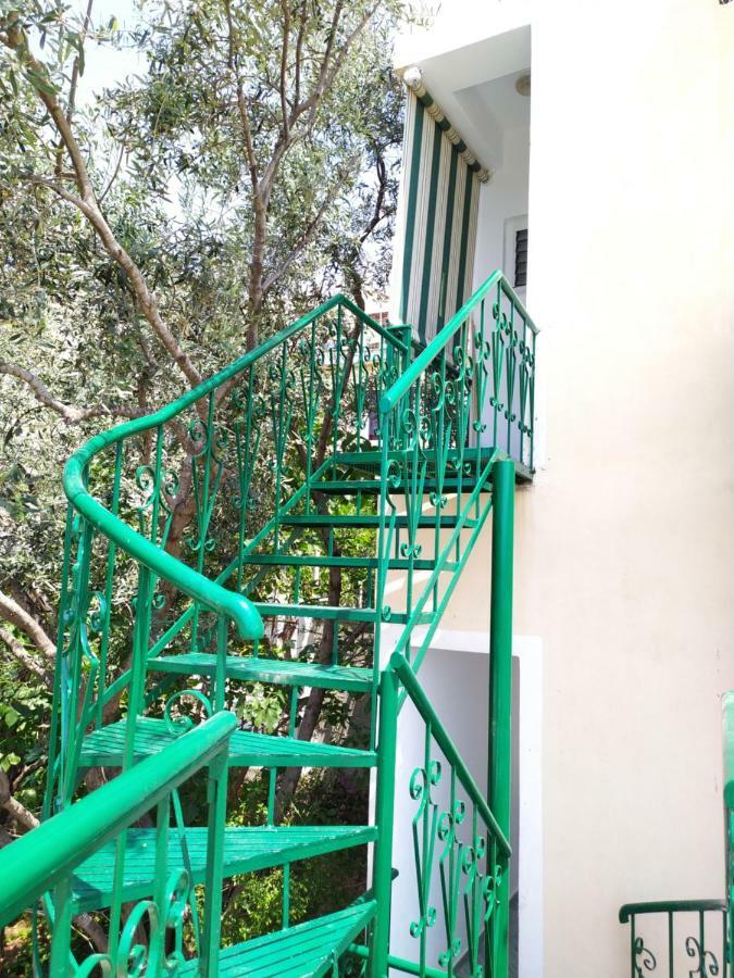 Joen Guesthouse Sarandë Buitenkant foto